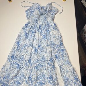 Hollister Blue and White Paisley Tiered Maxi Dress